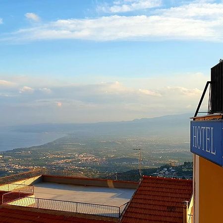 Hotel Panorama Di Sicilia Castelmola Exterior foto