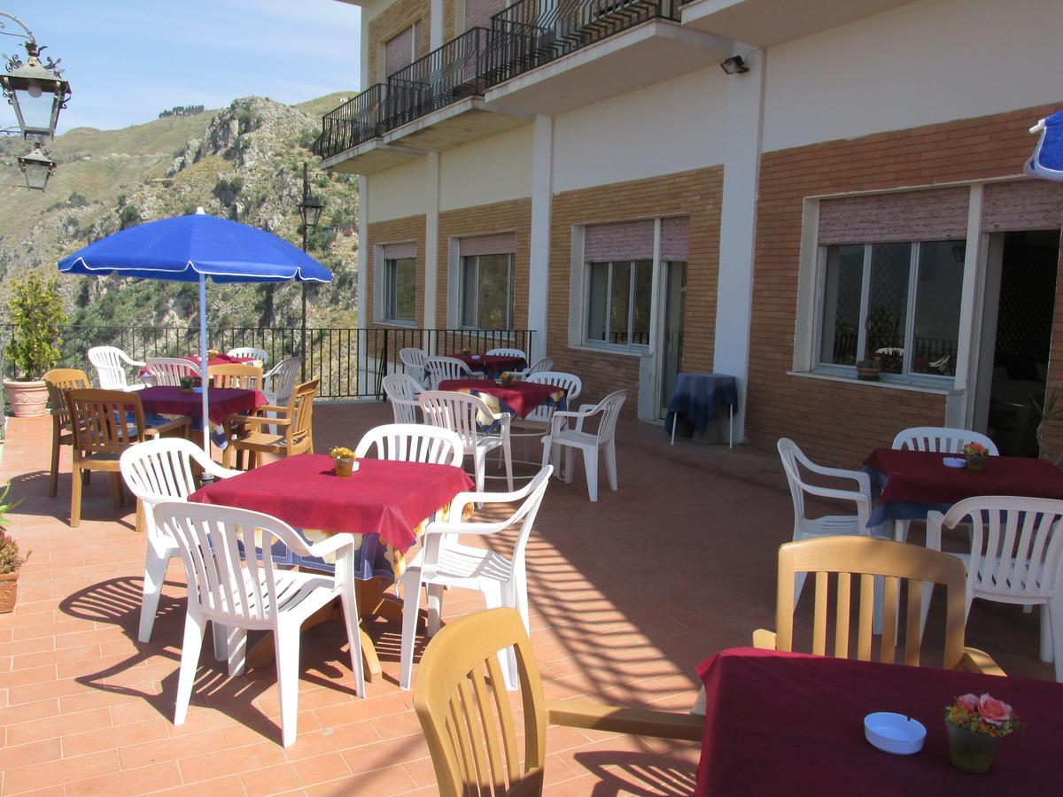 Hotel Panorama Di Sicilia Castelmola Exterior foto