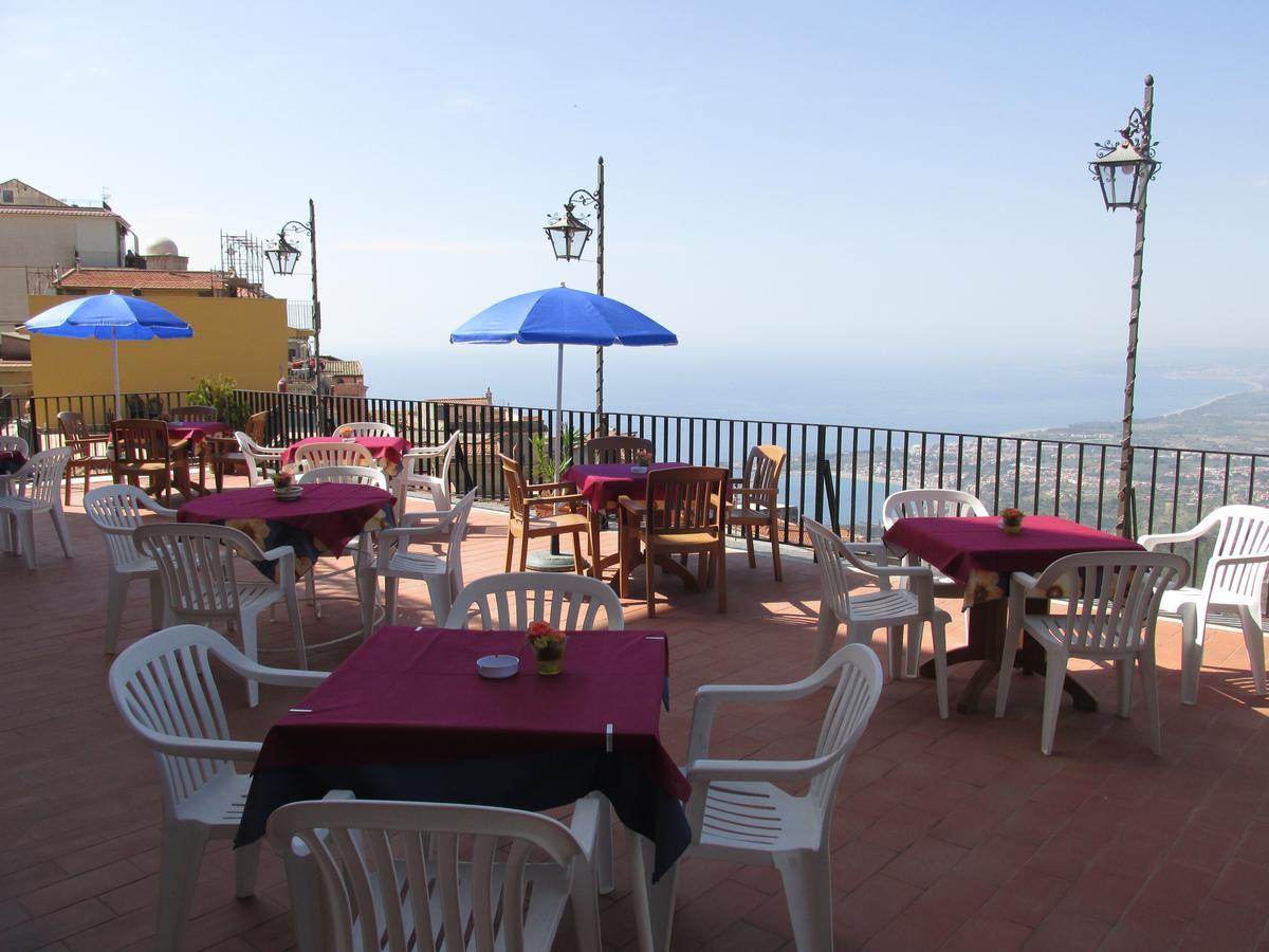 Hotel Panorama Di Sicilia Castelmola Exterior foto